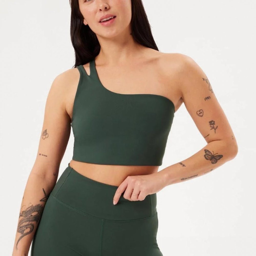 Girlfriend Collective Moss Uma One Shoulder Bra In Moss